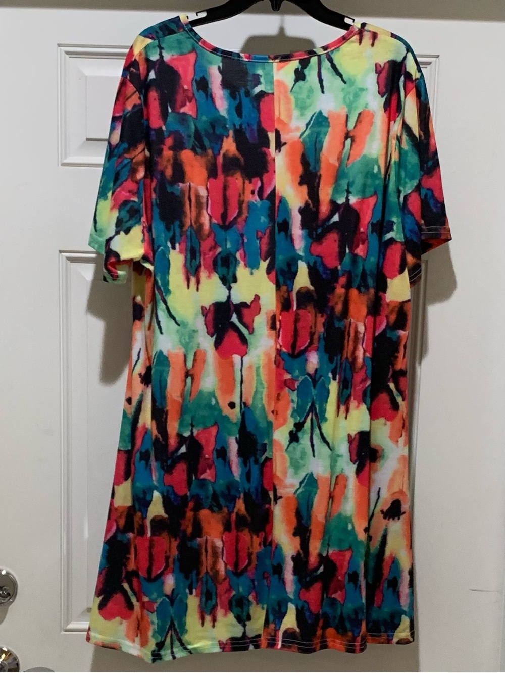 Dress Vibrant Multicolor Watercolor Shift Mini Dress with Pockets 3XL NWOT - Picture 4 of 6